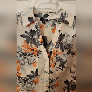 Talbots Nantucket Floral Shirt / Blouse NWT Size Small